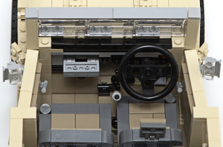 Illustration for article titled This Expertly Detailed Lego Land Cruiser Could Become An Official Kit!